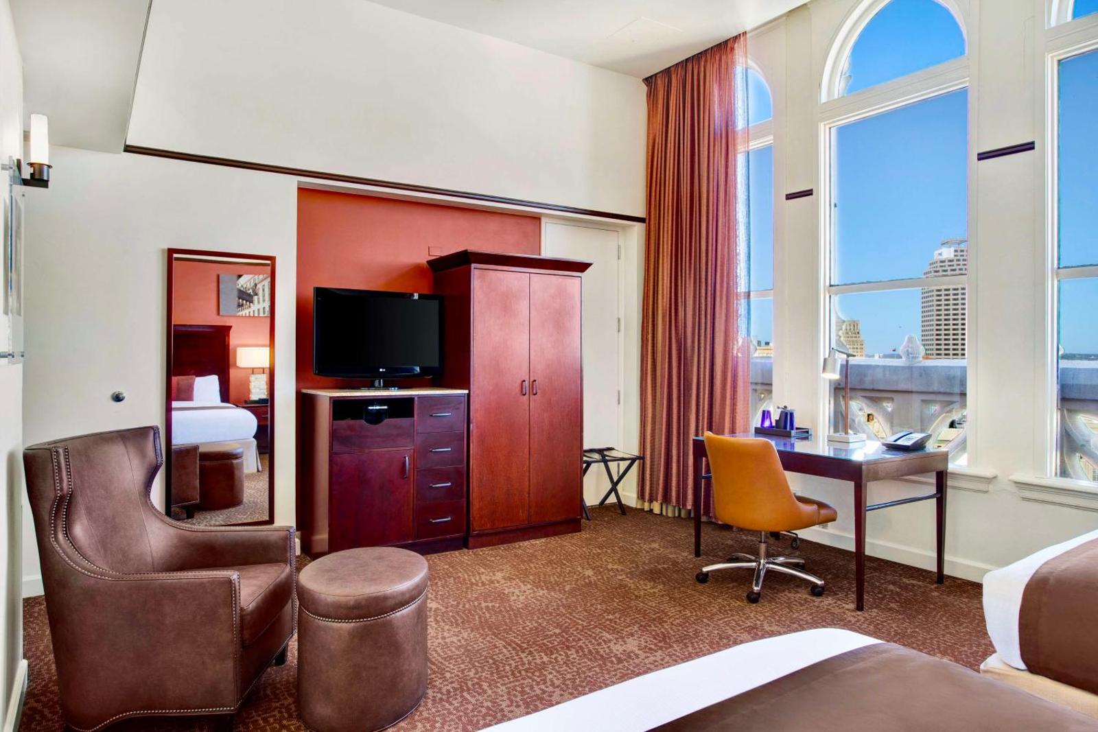 The Emily Morgan Hotel - A DoubleTree By Hilton